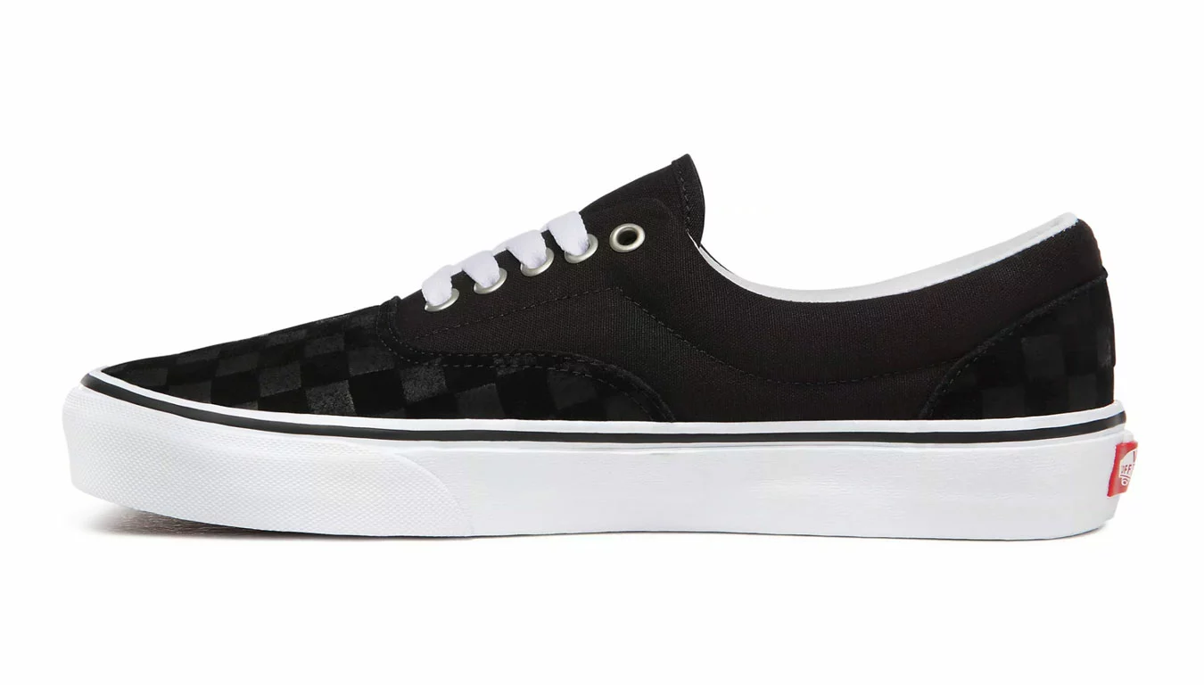 Vans Ua Era (Deboss Chckrbrd)Blktrwht Noir / Black 3 Vans Ua Era (Deboss Chckrbrd)Blktrwht Noir / Black – Image 3